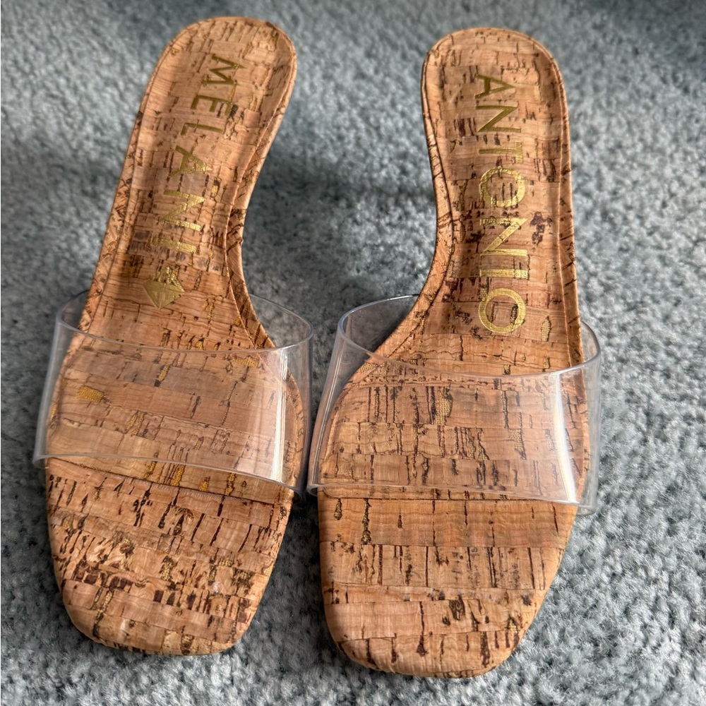 Antonio Melani BARBEE Cork Kitten Heel